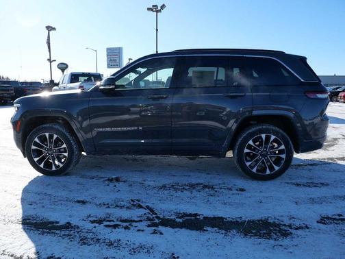 2025 Jeep Grand Cherokee Overland