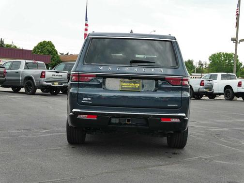 2023 Jeep Wagoneer Series II