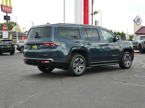 2023 Jeep Wagoneer Series II