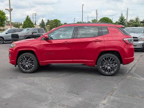Red 2022 Jeep Compass (RED) Edition