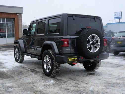 2020 Jeep Wrangler Unlimited Sahara