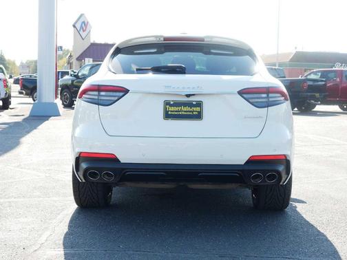 2023 Maserati Levante Modena