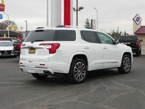 2021 GMC Acadia Denali
