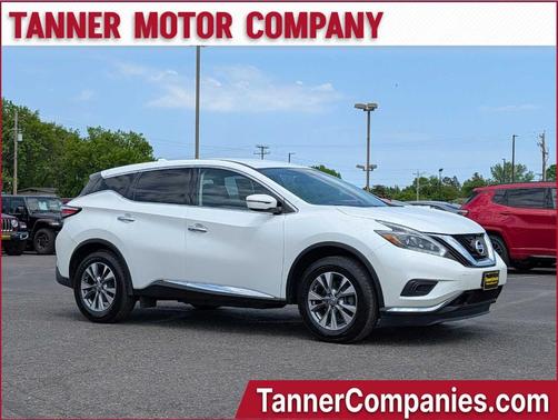 White 2018 Nissan Murano S