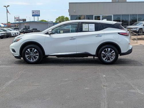 White 2018 Nissan Murano S