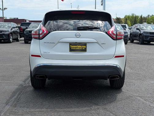 White 2018 Nissan Murano S