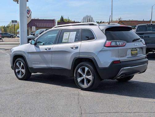 Silver 2019 Jeep Cherokee Limited