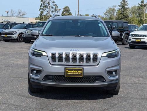 Silver 2019 Jeep Cherokee Limited