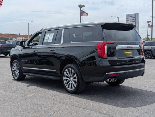 Black 2021 GMC Yukon XL Denali