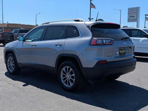 Silver 2019 Jeep Cherokee Latitude Plus