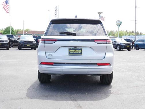 Silver 2026 Jeep Grand Cherokee Limited