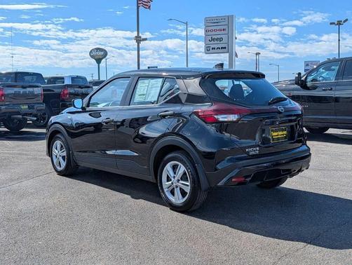 2024 Nissan Kicks S