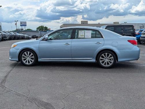 Blue 2012 Toyota Avalon Limited