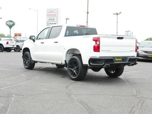 2023 Chevrolet Silverado 1500 Custom Trail Boss