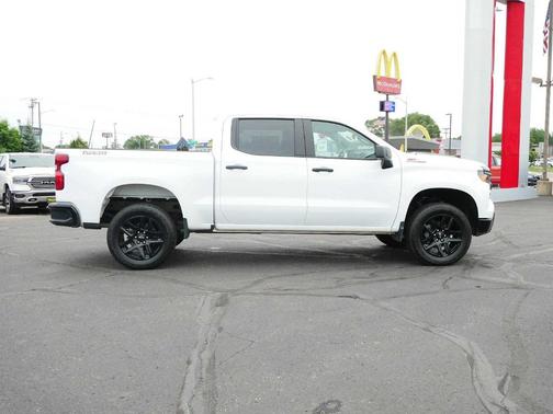 2023 Chevrolet Silverado 1500 Custom Trail Boss
