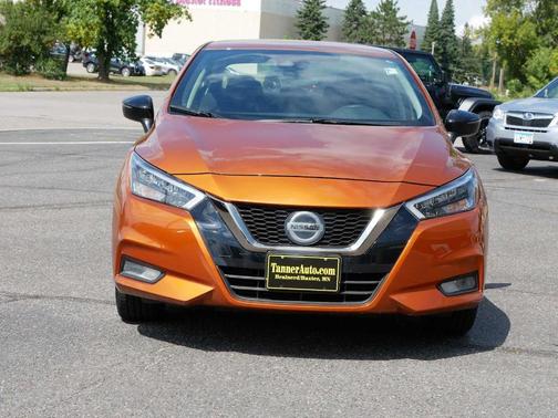 2020 Nissan Versa 1.6 SR