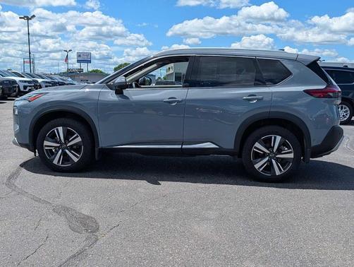 Boulder Gray 2022 Nissan Rogue Platinum
