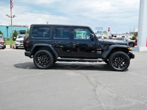 2022 Jeep Wrangler Unlimited 4xe Sahara