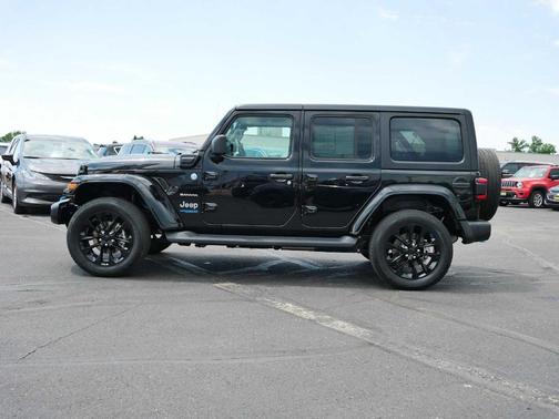 2022 Jeep Wrangler Unlimited 4xe Sahara