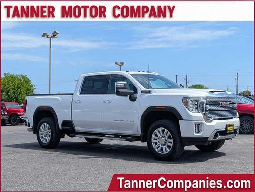 White 2022 GMC Sierra 2500 Denali