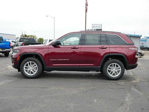 2025 Jeep Grand Cherokee Laredo X