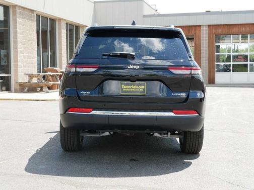 2025 Jeep Grand Cherokee Laredo X