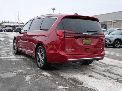 2026 Chrysler Pacifica Pinnacle