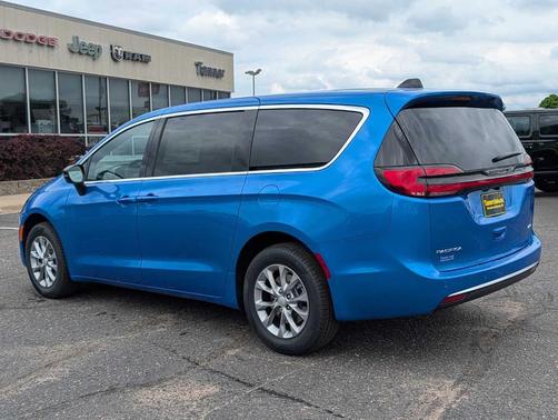 Blue 2027 Chrysler Pacifica SELECT