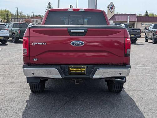 Red 2015 Ford F-150 XLT