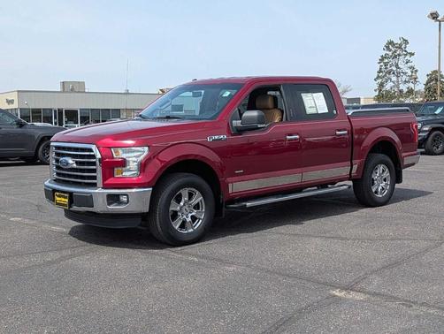 Red 2015 Ford F-150 XLT