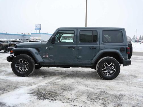 2024 Jeep Wrangler Sahara