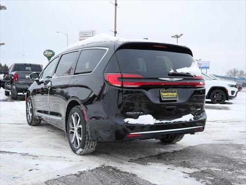 2026 Chrysler Pacifica Pinnacle