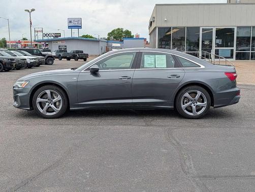 Daytona Gray Pearl Effect 2024 Audi A6 55 Premium