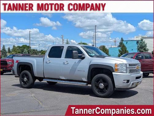 Gray 2013 Chevrolet Silverado 2500 LT