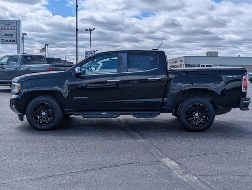 Black 2016 GMC Canyon SLT