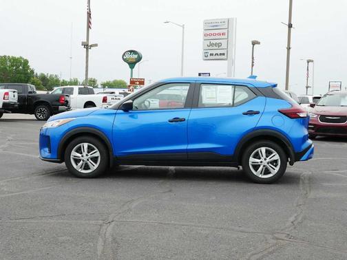 2021 Nissan Kicks S