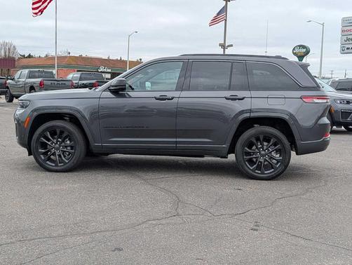 Gray 2026 Jeep Grand Cherokee Limited