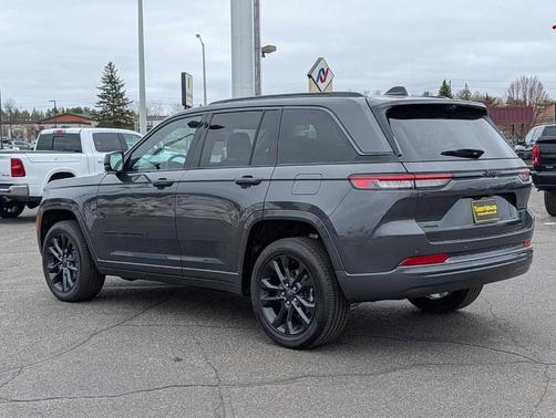 Gray 2026 Jeep Grand Cherokee Limited