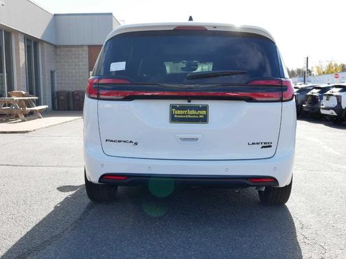 2026 Chrysler Pacifica Limited