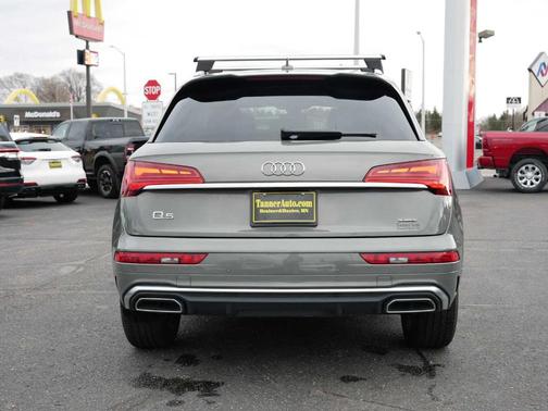 2023 Audi Q5 45 S line Premium Plus