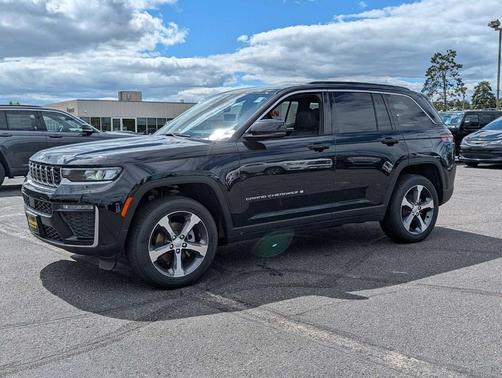 Black 2026 Jeep Grand Cherokee Limited