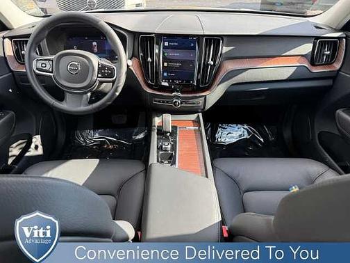 Thunder Grey 2023 Volvo XC60 Plus