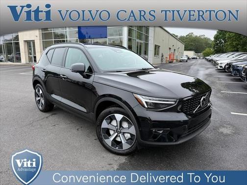 2026 Volvo XC40 B5 Plus