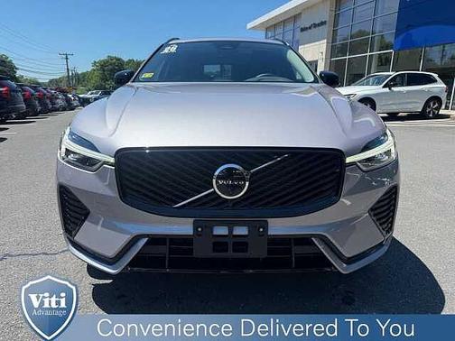 Aurora Silver 2026 Volvo XC60 Plus