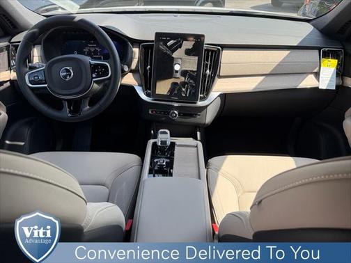 2026 Volvo XC90 B6 Plus 6-Seater