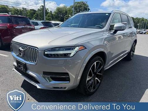 Silver Dawn 2023 Volvo XC90 Plus