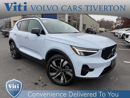 2024 Volvo XC40 Plus