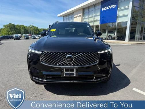 2025 Volvo XC90 B6 Plus 7-Seater