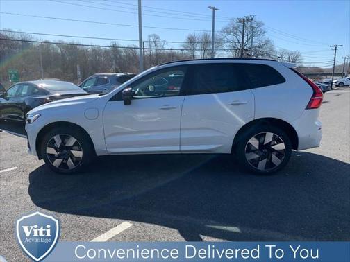 2025 Volvo XC60 Plug-In Hybrid T8 Plus