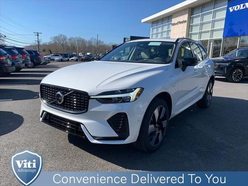 2025 Volvo XC60 Plug-In Hybrid T8 Plus